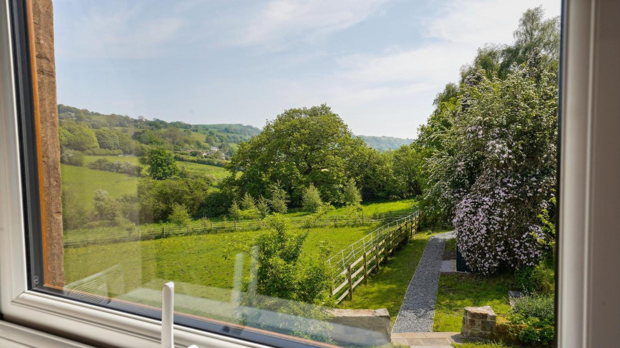 Tranquil Countryside Cottage For Two Wrexham Dış mekan fotoğraf